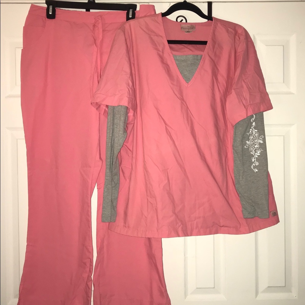 🌟Katherine Heigl Scrubs🌟Tops-2X,Pant-XL(?2XL)